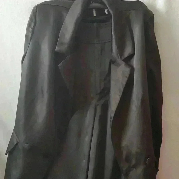 f21 slacks and princess polly jacket - Picture 6 of 13